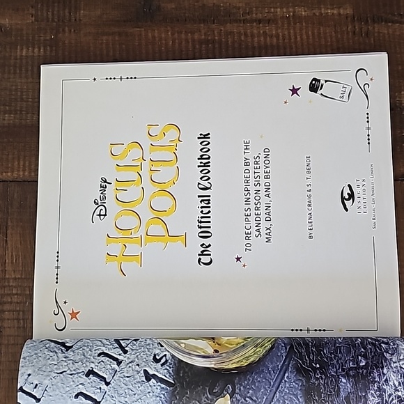 NWOT Disney Cookbook - Picture 3 of 5